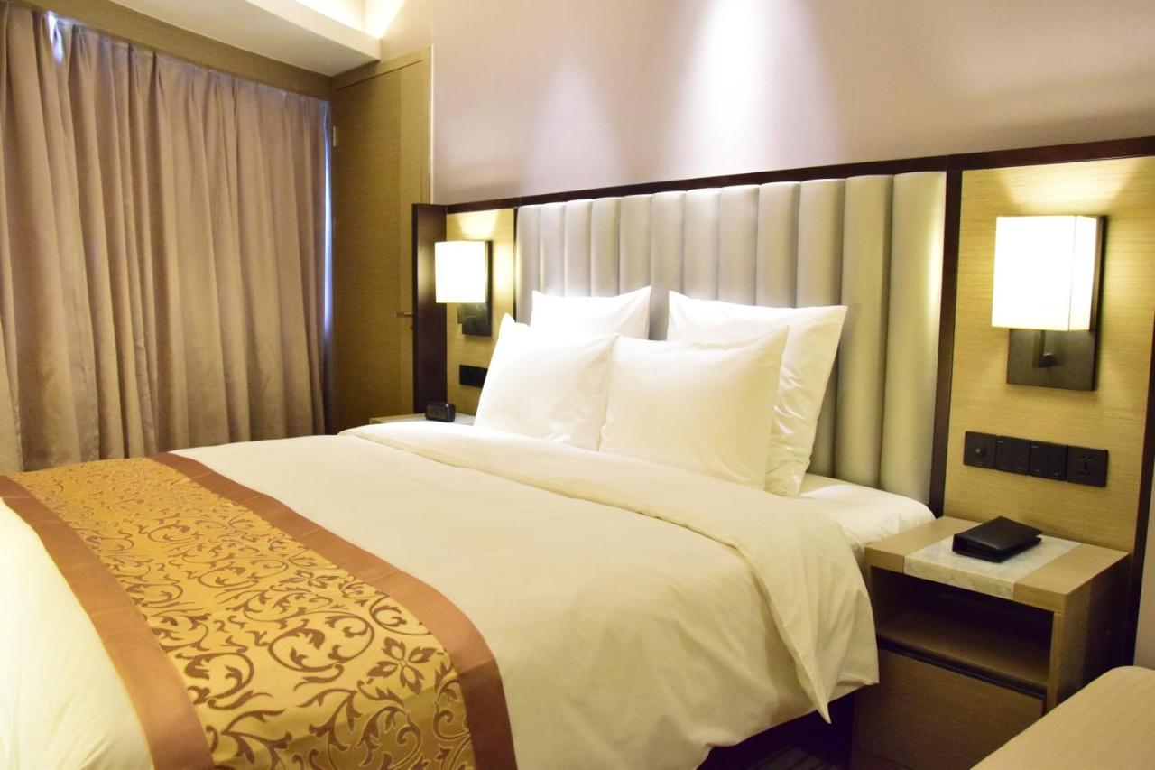 Longquanyi Rayfont Hotel Chengdu מראה חיצוני תמונה